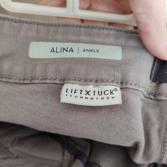 NYDJ Alina Gray Ankle Skinny Jeans w/ Liftxtuck Technology Size 12 - Picture 4 of 7